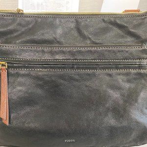 Fossil black shoulder bag - Used in good condition